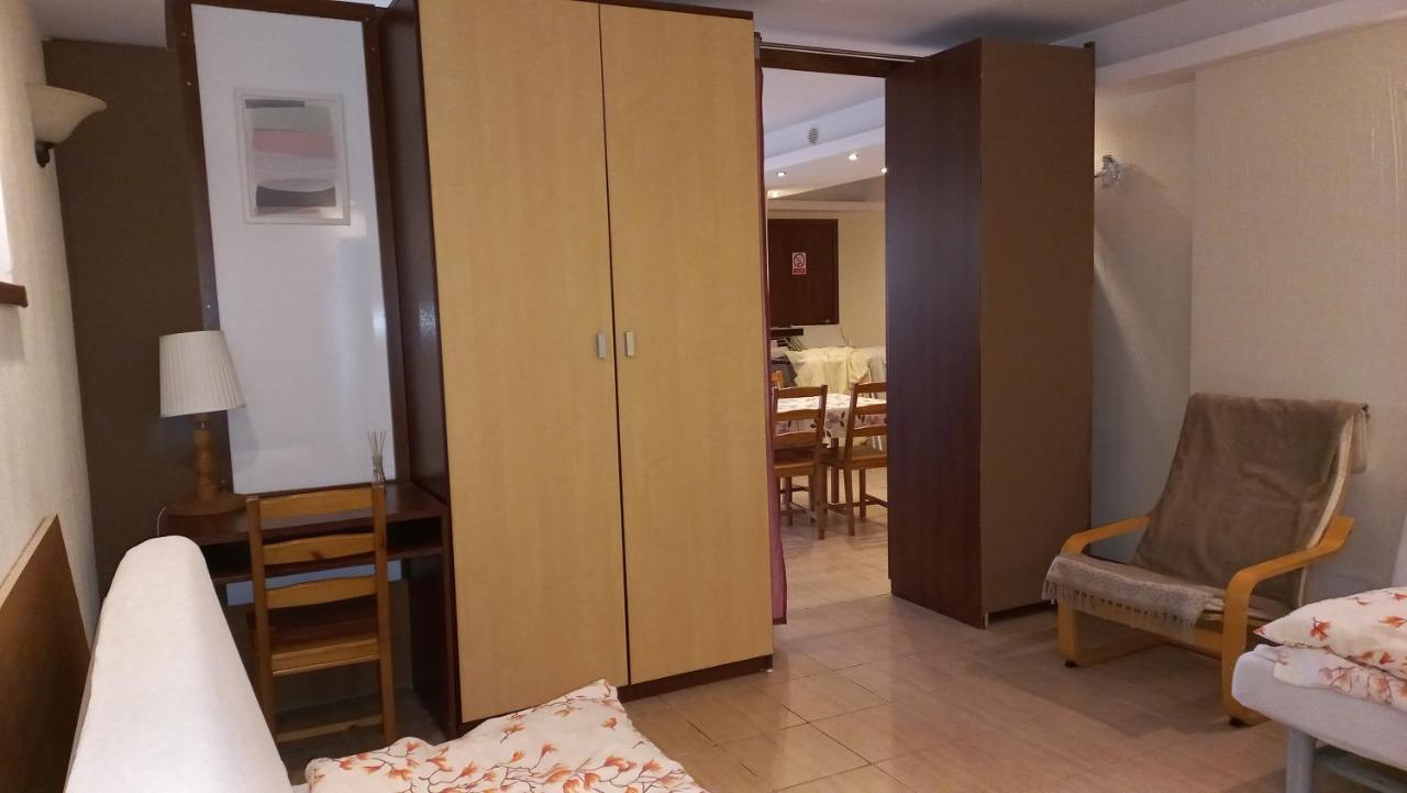 Apartamenty Warka Exterior photo